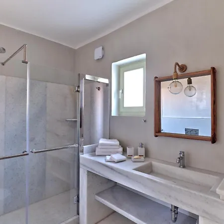 Marble Parikia (Paros)